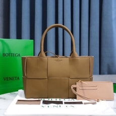 Bottega Veneta Shopping Bags